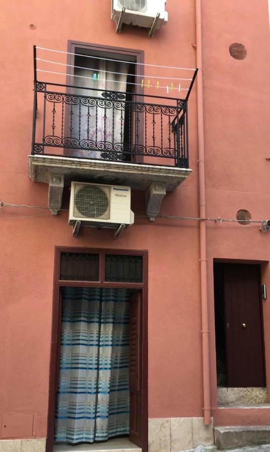 カステッランマーレ・デル・ゴルフォCasa Tizianaアパートメント エクステリア 写真